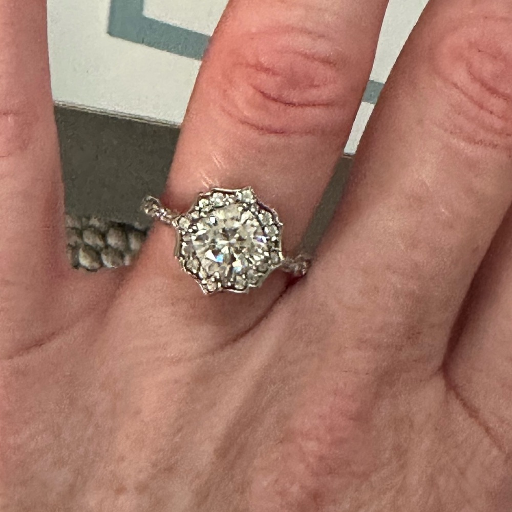 Charles and Colvard Forever One 2.0 carat mossiante halo engagement ring size 6
